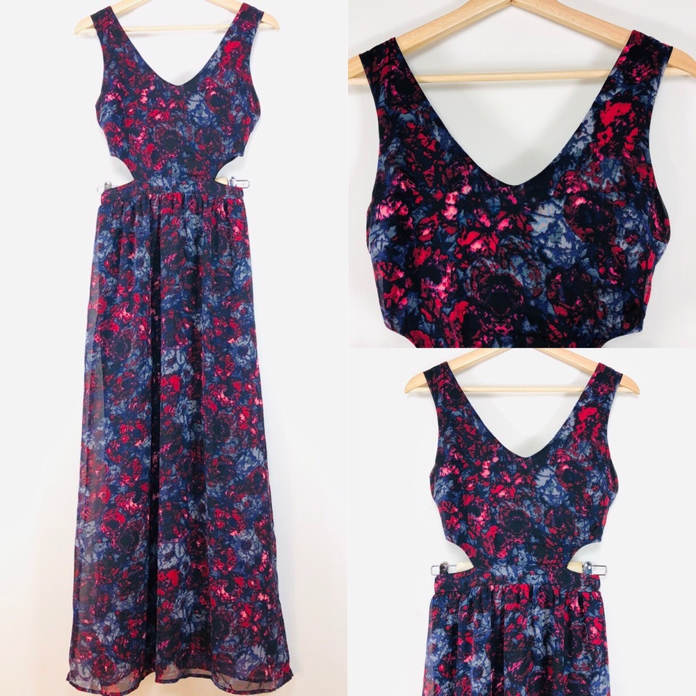 ONE Clothing Womens Floral Maxi Dress XS V-neck cutout side waist Beach Resort